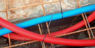 Cinchos de plástico para sujetar el tubo conduit de polietileno |  Instalaciones Eléctricas Residenciales